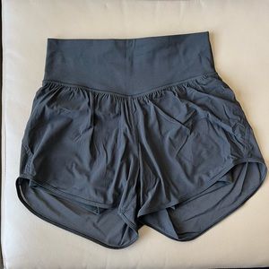 Lululemon Nulu and Mesh HR Yoga Short 3.5”